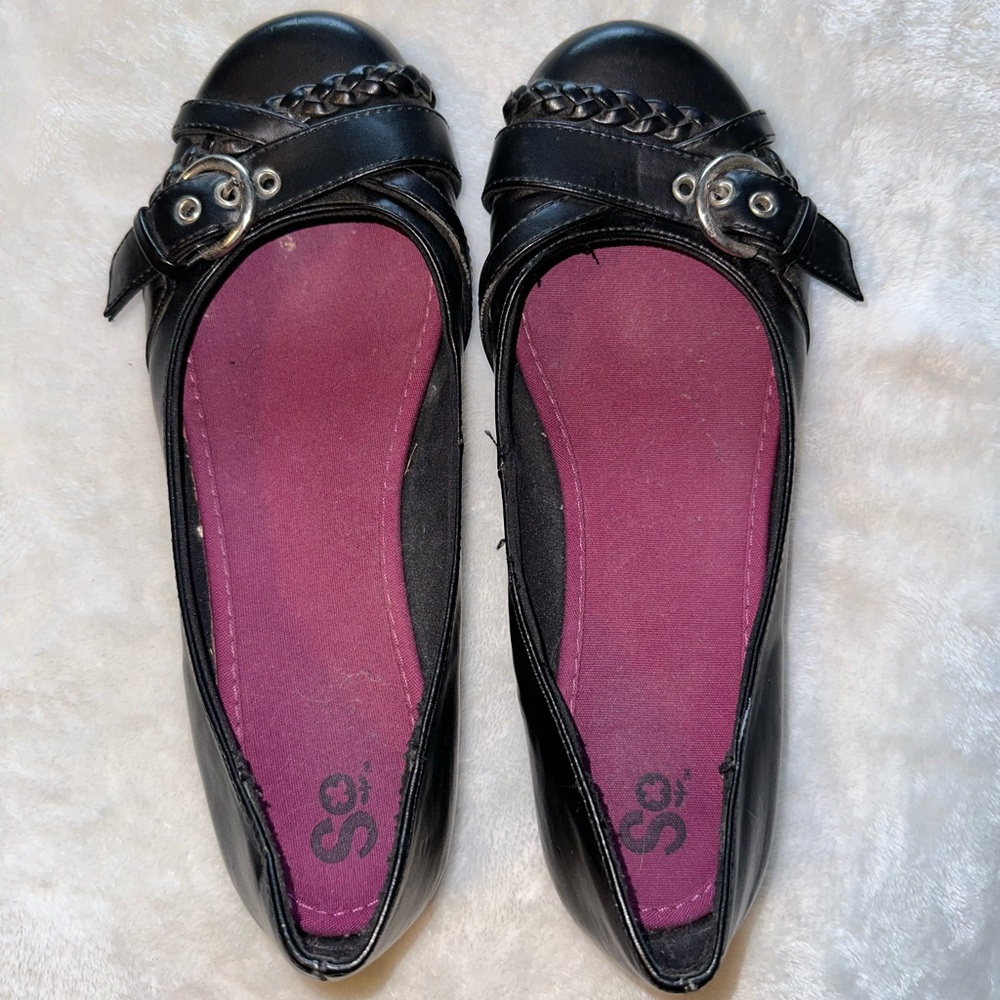 SO black flats. Size 10 women’s.